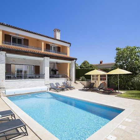 Ferienhaus In Pomer Mit Privatem Beheizten Pool Und Meerblick Luaran gambar