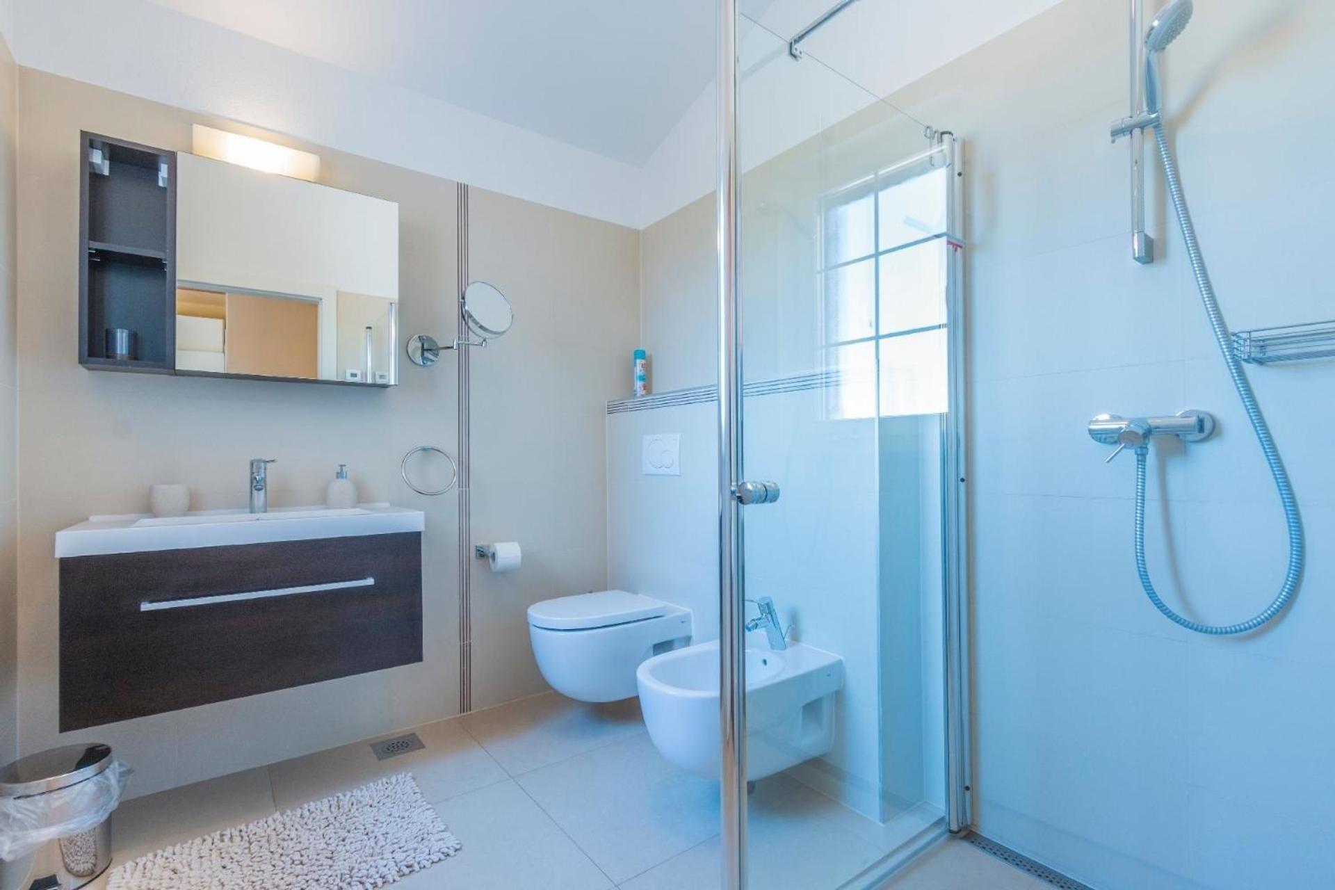 Ferienhaus In Pomer Mit Privatem Beheizten Pool Und Meerblick Luaran gambar