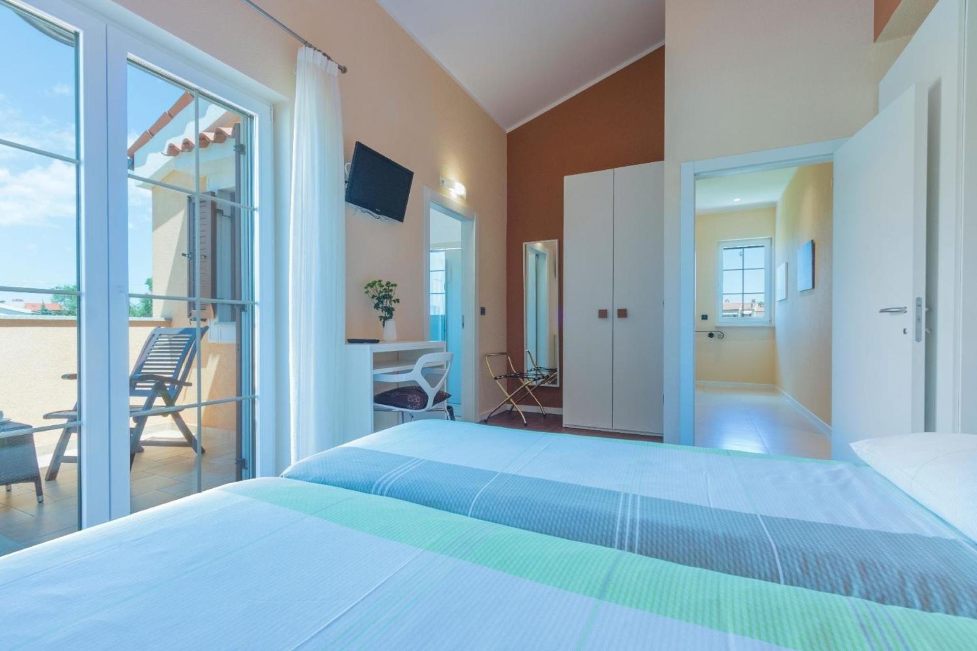 Ferienhaus In Pomer Mit Privatem Beheizten Pool Und Meerblick Luaran gambar
