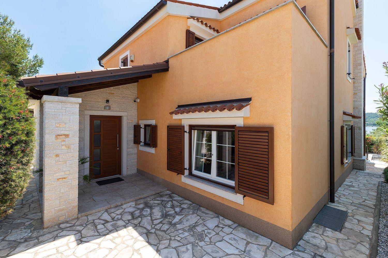 Ferienhaus In Pomer Mit Privatem Beheizten Pool Und Meerblick Luaran gambar